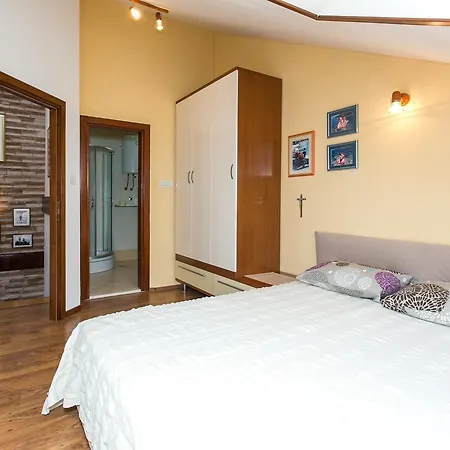 Matej Apartamento