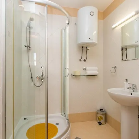 Matej Apartamento *