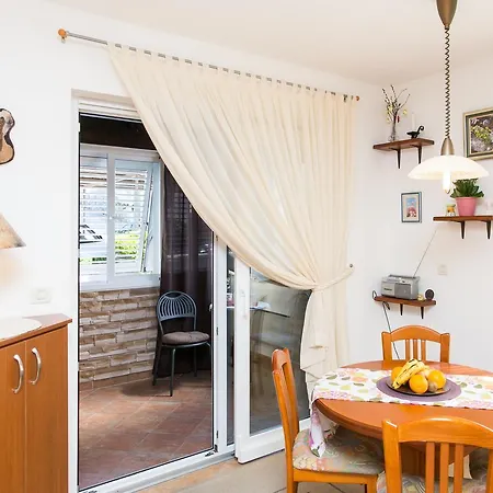 Matej Apartamento